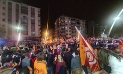 Afyon’da Galatasaray’ın Fenerbahçe galibiyeti coşkusu