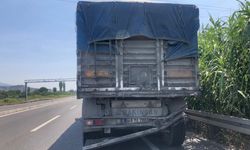 Aydın'da kamyona arkadan çarpan otomobilin sürücüsü öldü