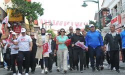 Çeşme'de Cumhuriyet koşusu düzenlendi