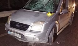 İzmir'de trafikte tartışan iki kişiye otomobil çarptı: Feci olayda 2 kişi hayatını kaybetti