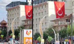 Afyon’da Türk Bayrağının ters asılması tepki çekti