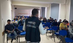 Afyon Bayat'ta üniversite öğrencilerine seminer verildi
