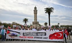 İzmir'de doktorlardan sessiz yürüyüş: Gazze'ye destek için...