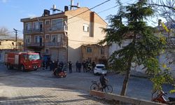 Afyon Sandıklı'da korkutan yangın: İtfaiye ekipleri müdahele etti