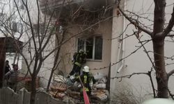 Afyon'da korkutan yangın büyük hasara neden oldu