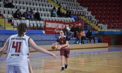 Afyon'da heyecan dolu müsabakalar sona erdi: Basketbol U-16 Kızlar şampiyonaları belli oldu