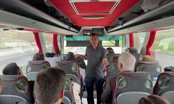 Afyon'da sivil trafik jandarması bindiği otobüste denetim yaptı: Sürücü ve yolcuları tek tek kontrol etti