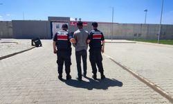 Afyon'da hırsızlık suçundan aranıyordu: Jandarma Emirdağ'da yakaladı