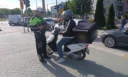 Eskişehir'de yaya bölgelerinde motosiklet ve motorlu bisiklet kullanan 47 sürücüye ceza kesildi