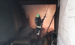 Afyonkarahisar'da Yangın: Belediye Çarşısı yanında alevler yükseldi!