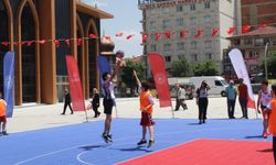 Afyon'da 3x3 basketbol turnuvası başladı: Zafer Meydanı'nda heyecan devam ediyor
