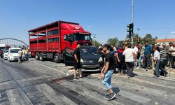 Afyon'da Bolvadin-Çay yolunda zincirleme kaza: 4 yaralı var!