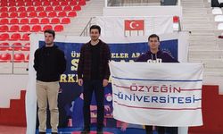 47 üniversite 350 sporcu satranç turnuvasında mücadele etti