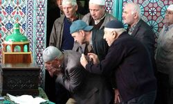 Kütahya’da Sakal-ı Şerif ziyaretine yoğun ilgi: Manevi atmosfer yaşandı