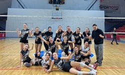 Moymul Spor Voleybol Takımı'ndan şampiyonluk