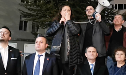 Belediye Başkanı Burcu Köksal: “Seçilmişleri, atanmışlara oyuncak ettirmeyin!”