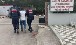 Afyon Çobanlar'da jandarma tarafından basıldı: Silahla tehdit suçundan aranıyordu