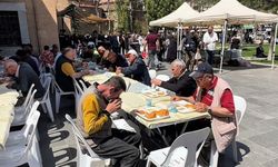 Afyon’da 550 Yıllık Gelenek: Her Cuma burada 1000 kişiye beş çeşit yemek bedava!