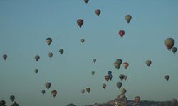 Koruyucu aile ve çocuklarına özel balon turu etkinliği