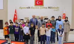 Afyon İl Genel Meclisi’nde 23 Nisan’a özel minik üyeler ağırlandı