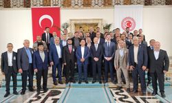 "Bizim Yolumuz Hizmet Yoludur": MHP'li Taytak Köy Muhtarlarını Meclis'te Ağırladı
