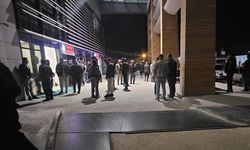 Aileler arasında kavga çıktı: Sopalar havada uçuştu!