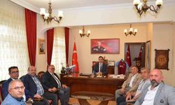 Bilecik Muhtarlar Derneği’nden Kaymakam Tuncer’e Ziyaret