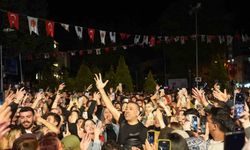 Binlerce kişi Haluk Levent konseriyle unutulmaz anlar yaşadı