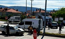 Domaniç’te Trafik Kazası: 5 Kişi Yaralandı