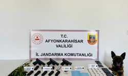 Afyon Sinanpaşa’da Uyuşturucu Operasyonu: 2’si Çocuk 4 Gözaltı