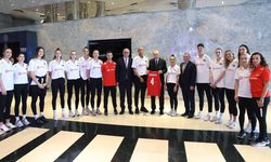 Devlet Başkanı Erdoğan, A Milli Kadın Voleybol Takımı'nı ağırladı