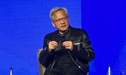 Nvidia Üst Yöneticisi Huang'tan "yapay zekanın hızına adapte olun" çağrısı