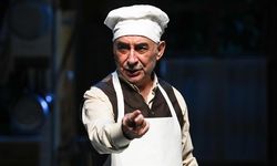 Şener Şen’li Efsane Oyun 400’üncü Temsili Geride Bıraktı