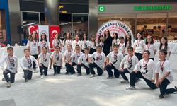 Afyon’da “Neşeli Kalpler” Becerilerini Sergiledi: Miniklerden Büyük Sanat!