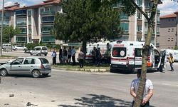 Afyon’da Harbiş Kavşağı'nda Feci Kaza: Ortalık Savaş Alanına Döndü, Yaralılar Var!
