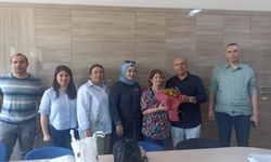 Afyon’da öğretmenler emekli oldu: 7 öğretmene son mesai gününde vefa ziyareti
