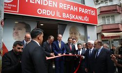 Yeniden Refah Partisi Lideri Erbakan, teşkilatının Giresun İl Toplantısı'na iştirak etti