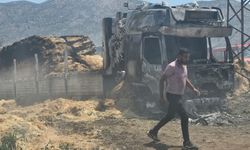 Afyon'da Tır Elektrik Teline Değdi, Alev Alev Yandı!