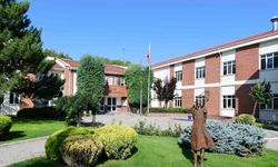 Anadolu Üniversitesi Eskişehir Meslek Yüksekokulu’nda Kontenjanlar Doldu, Mezunlar Hızla İstihdam Ediliyor