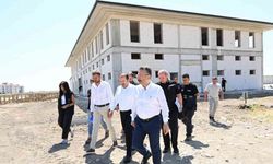 Eskişehir Valisi Aksoy, AFAD’ın Yeni Hizmet Binasında İncelemelerde Bulundu