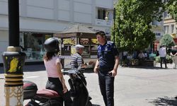 Kütahya’da Cumhuriyet Caddesi’nde motosiklet denetimleri sıklaştırıldı