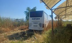 Manisa'da yoldan çıkan yolcu otobüsünde 3 kişi yaralandı