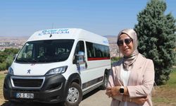 Eskişehir’de 3 Çocuk Annesi Münevver Canavar, Kadın Servis Şoförü Olarak Azmiyle Öne Çıkıyor