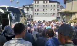 Tavşanlı’da Umre Yolcuları Dualarla Uğurlandı