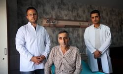 Afyonkarahisar Devlet Hastanesi'nde Çok Nadir Tümör Tespit Edildi: Operasyon Başarılı!