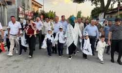 AK Parti Afyon’da 24 çocuğu sünnet ettirerek kuruluşunu kutladı