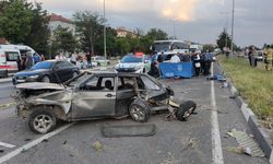 Afyon-Kütahya karayolunda feci kaza: 17 yaşındaki çocuk yaşamını yitirdi!