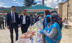 Sultandağı'nda öğrenciler için hayır çarşısı: Elde edilen gelir Kur'an kursu ihtiyaçlarına gidecek