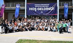 Kampüste Yıllar Sonra Buluşma: İlk "Anadolu Mezun Buluşması" Gerçekleştirildi