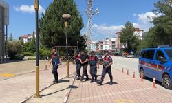 Bucak'ta uyuşturucu partisi operasyonu: 1 kişi tutuklandı